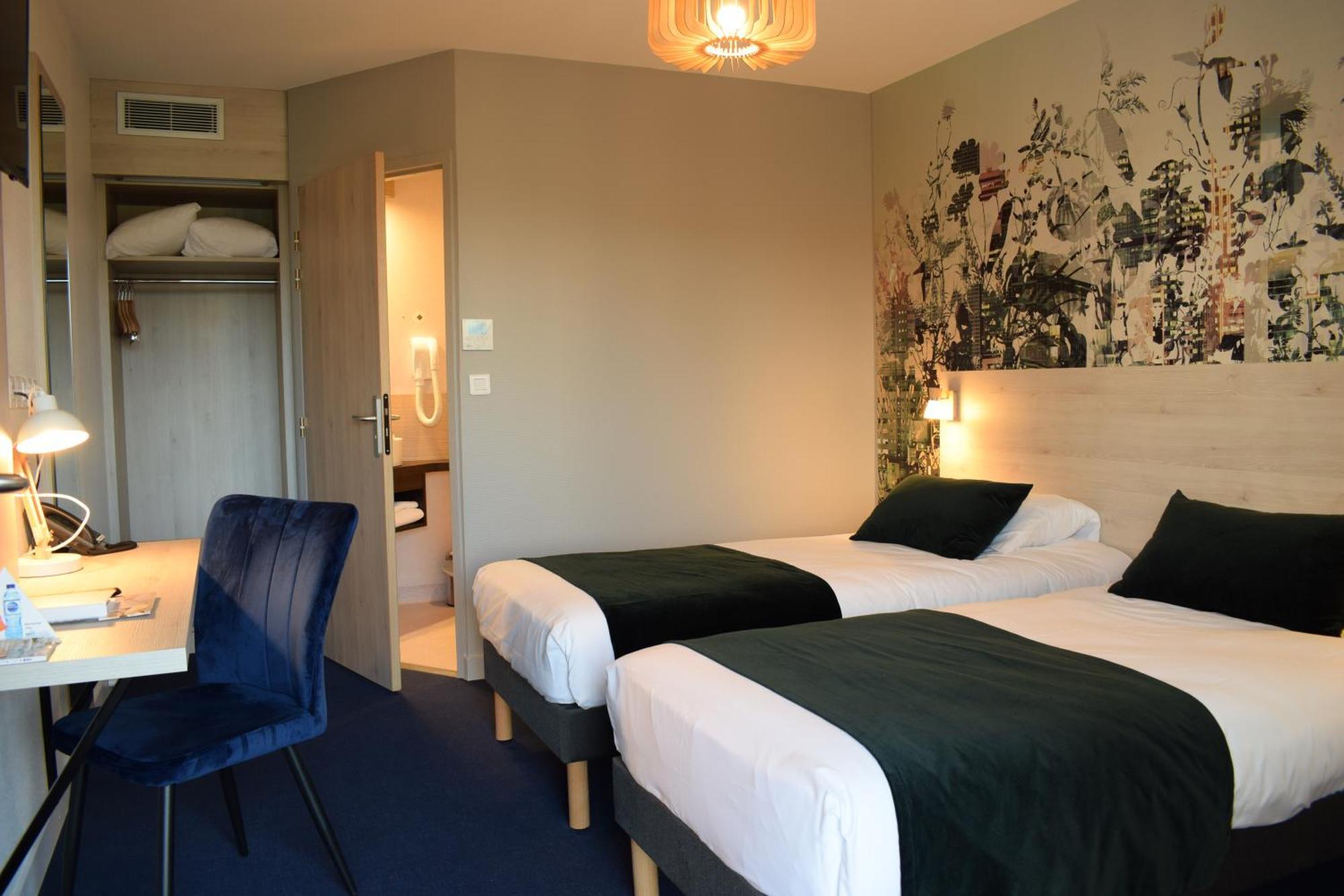 Brit Hotel Au Pays De Vitre Etrelles Exterior photo