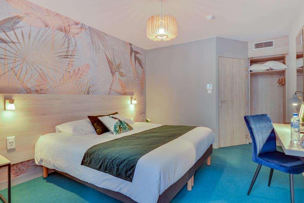 Brit Hotel Au Pays De Vitre Etrelles Room photo